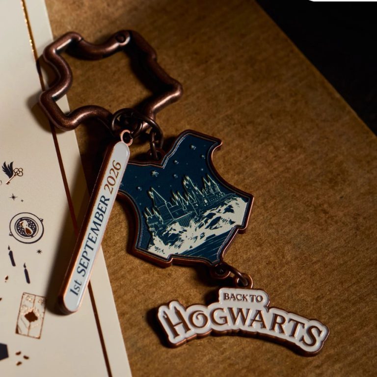The Back to Hogwarts 2026 keyring with a copper Hogwarts Castle charm and a 1st September 2026 tag