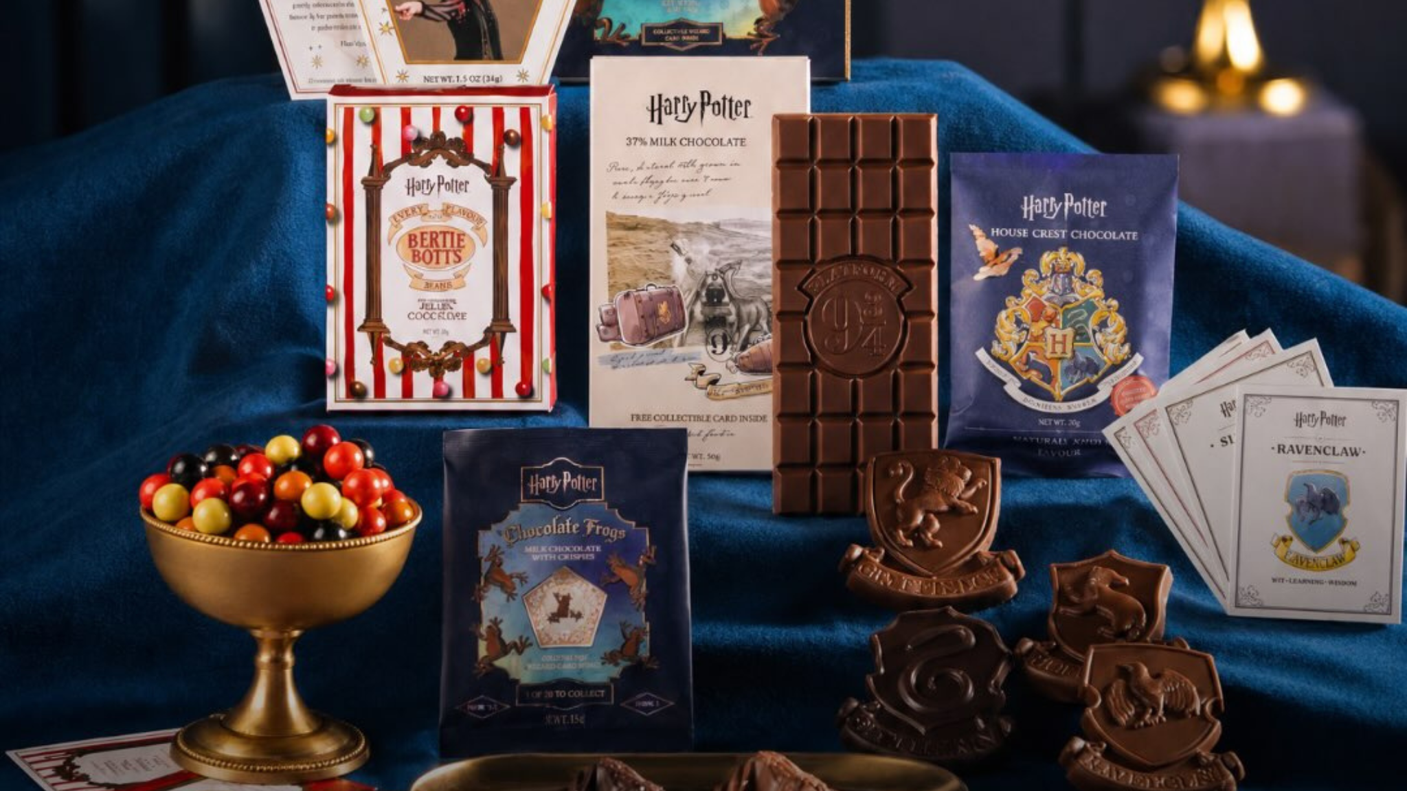 The éntisi Harry Potter chocolate collection from India, featuring Chocolate Frogs with collectible wizard cards, Bertie Bott's Every Flavour Chocolates and the Platform 9¾ Hogwarts Express bar